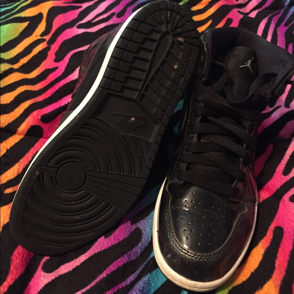 Slightly worn Kids Jordan AJ1